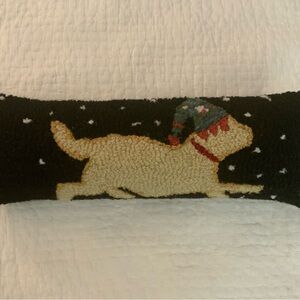 Chandler 4 Corners Yellow Lab Hooked Wool Lumbar Pillow Winter Dog Decor